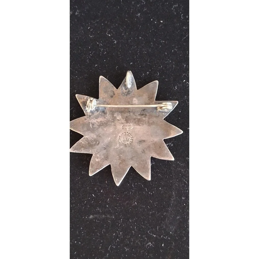Sterling Silver Pinwheel Brooch/pendan Inlaid of Black Onyx Iridescent Abalone